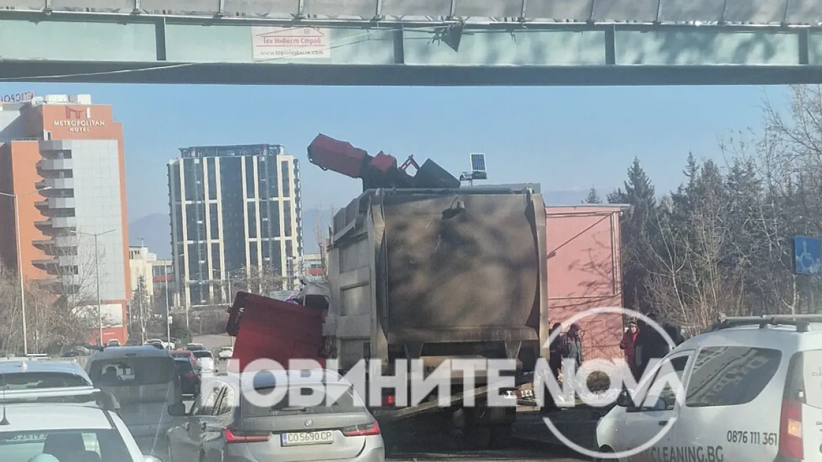 Извънредна ситуация с камион в този столичен квартал СНИМКИ