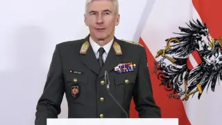 Генерал от ЕС го измисли: Пращаме "петцифрен диапазон" в Украйна