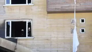 Бели чаршафи по прозорците в цяла Турция, причината 