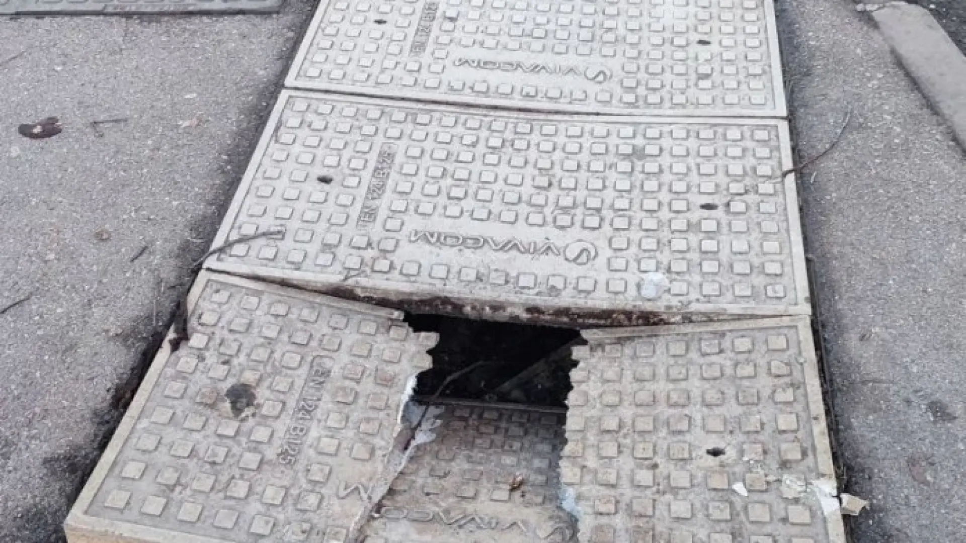 Къде се намира порталът към забравените тайни на София? СНИМКИ