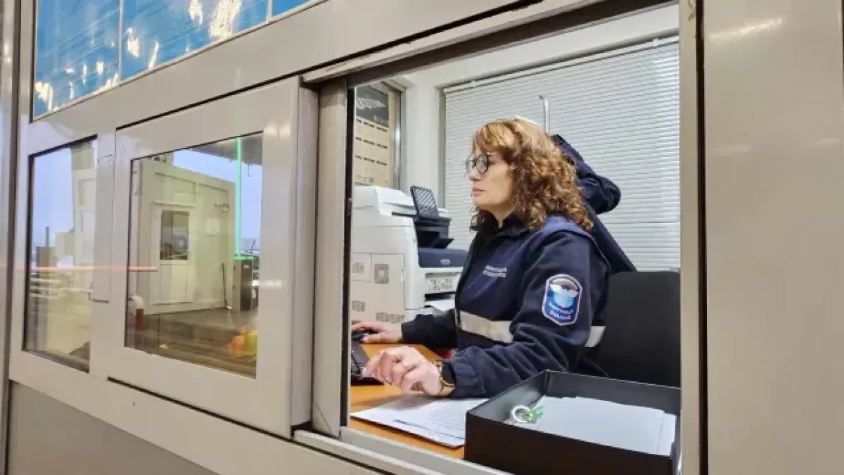 Смела митничарка спаси шофьор от огнения ад на "Капитан Андреево" СНИМКИ