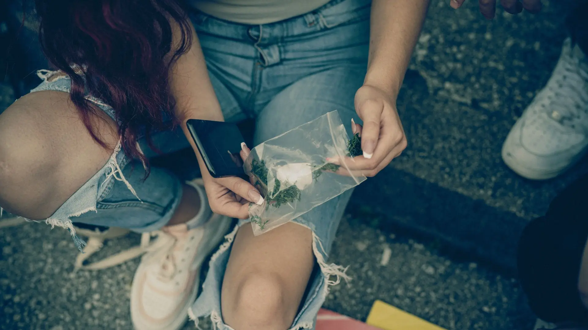 Гадости с наркотици, опаковани като играчки и анимационни герои, се продават на децата ни