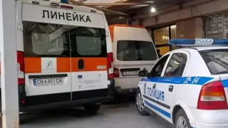 Скандал по самоковски: Чупят костите на мъж с чук