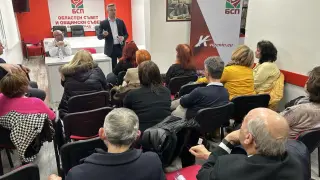 Кристиан Вигенин пред социалисти в Благоевград: Разговорите с Вас раждат идеи как да направим БСП по-силна