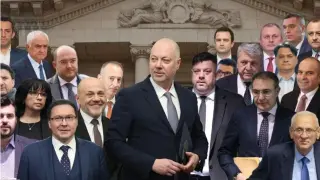За първи път и в такъв мащаб - нещо странно става в НС, а ГЕРБ ще...