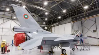 Депутати прекъсват почивката си заради F-16, събират се извънредно