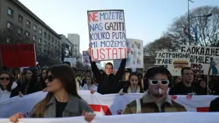 Блокада в Нови Сад и масови протести в Белград, а Вучич отправи люта закана ВИДЕО