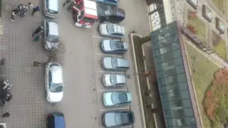 Първо в БЛИЦ! Ад в баровски комплекс в София, вият сирени СНИМКИ 