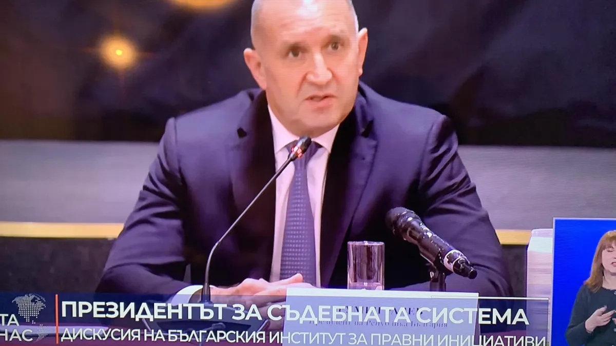 Евгений Михайлов отново показа, че Радев и ДБ са си лика-прилика   