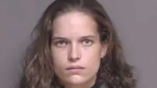 Омъжена жена поканила 13-г. тийнейджър в дома си и правила секс с него СНИМКА