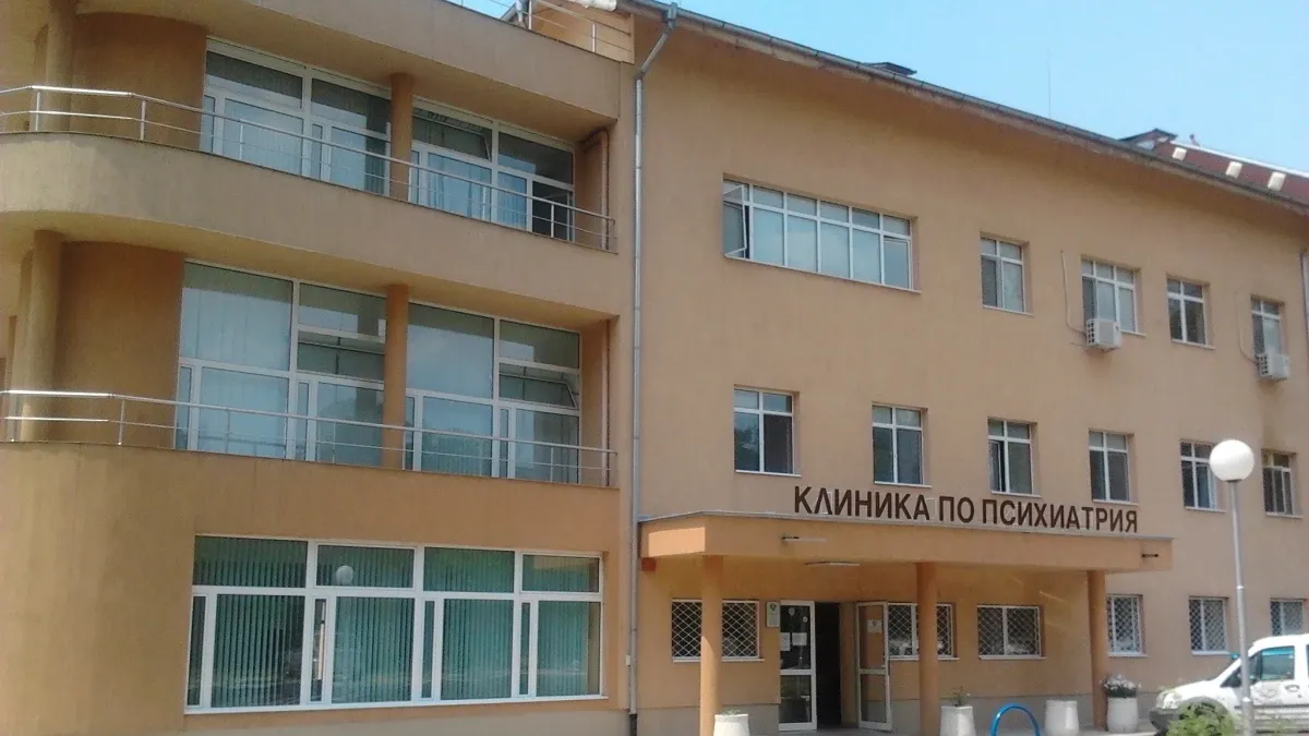 "Светът бавно полудява", проф. Хинков разказа скандален случай за родните психиатри