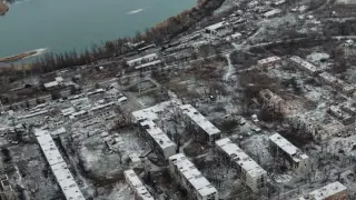 Часов Яр е грозна гледка: Руснаците прокараха 3 прохода през канала Северски Донец край града СНИМКИ