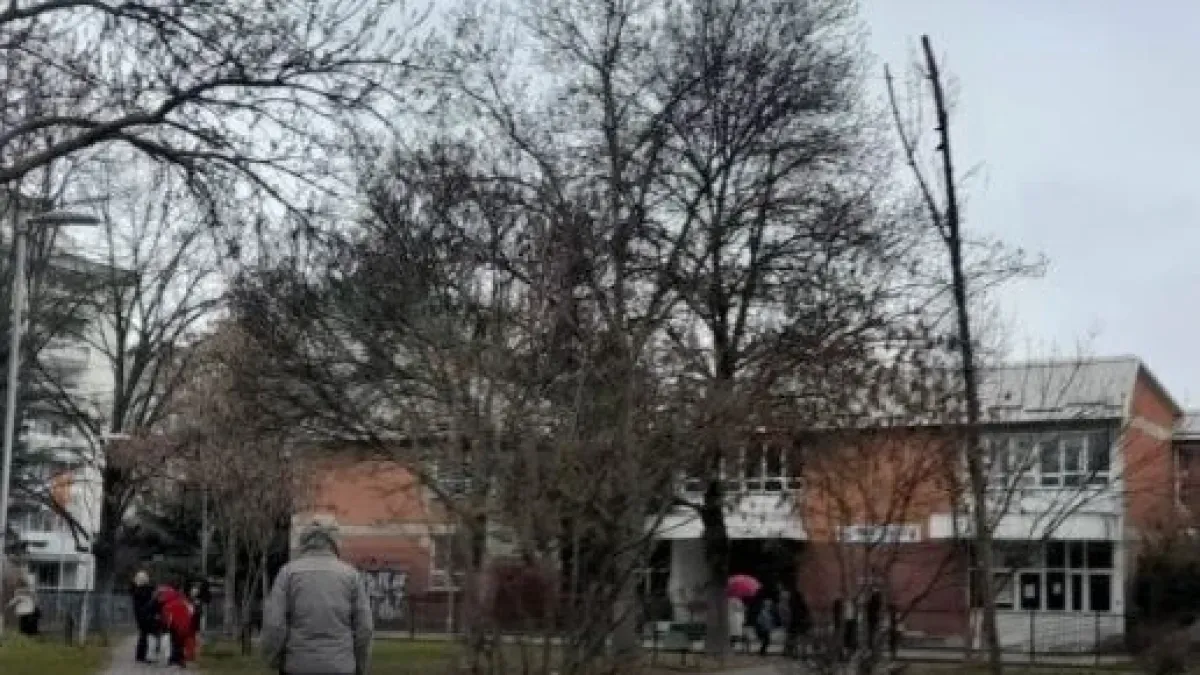 Заплахи за бомби в Северна Македония, евакуираха училища