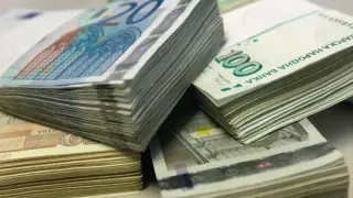 Пак най ни цакат в Европа: Ето за какво българинът плаща като поп