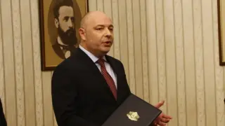 Проф. Габровски лъсна в грозна измама