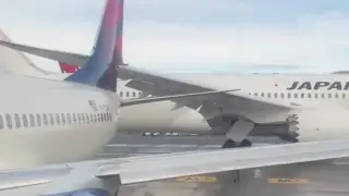 Шок и ужас: 2 самолета се удариха на летище в САЩ ВИДЕО