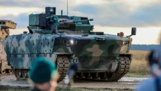 Голяма сделка: Полша се въоръжи до зъби, взима хиляди системи Borsuk