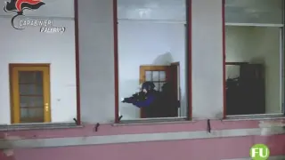 Мощен удар по сицилианската мафия, посякоха възраждането на Коза Ностра! ВИДЕО
