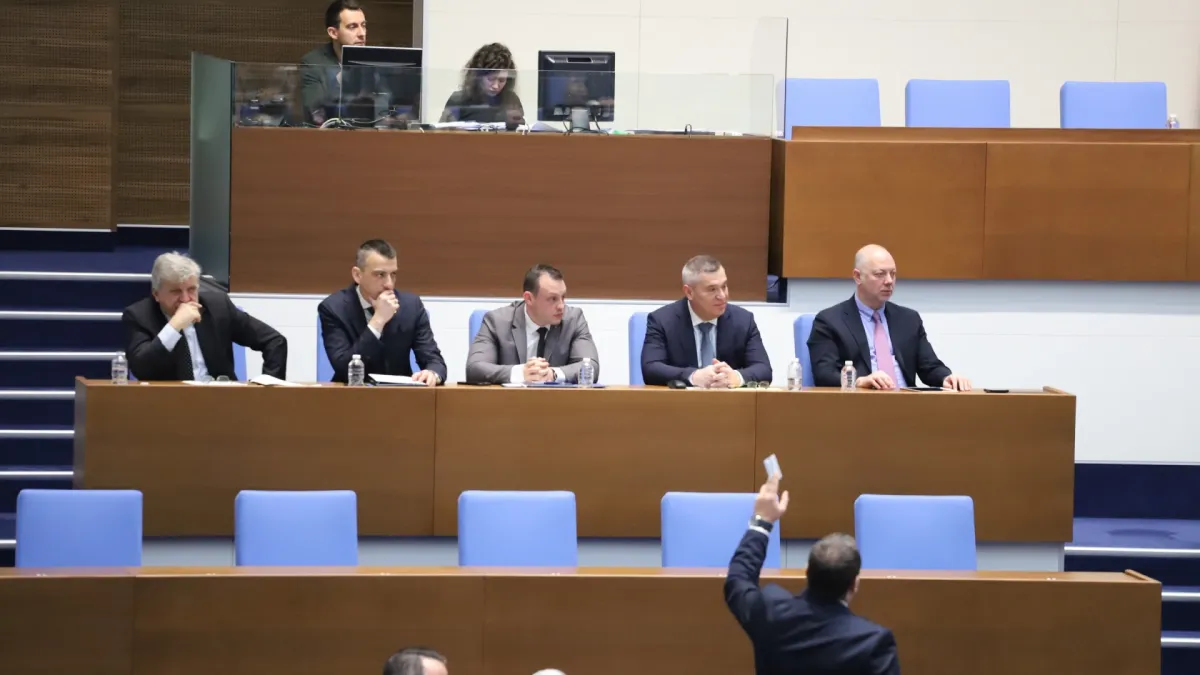 Първи вот на недоверие за правителството - ще има ли изненади? 