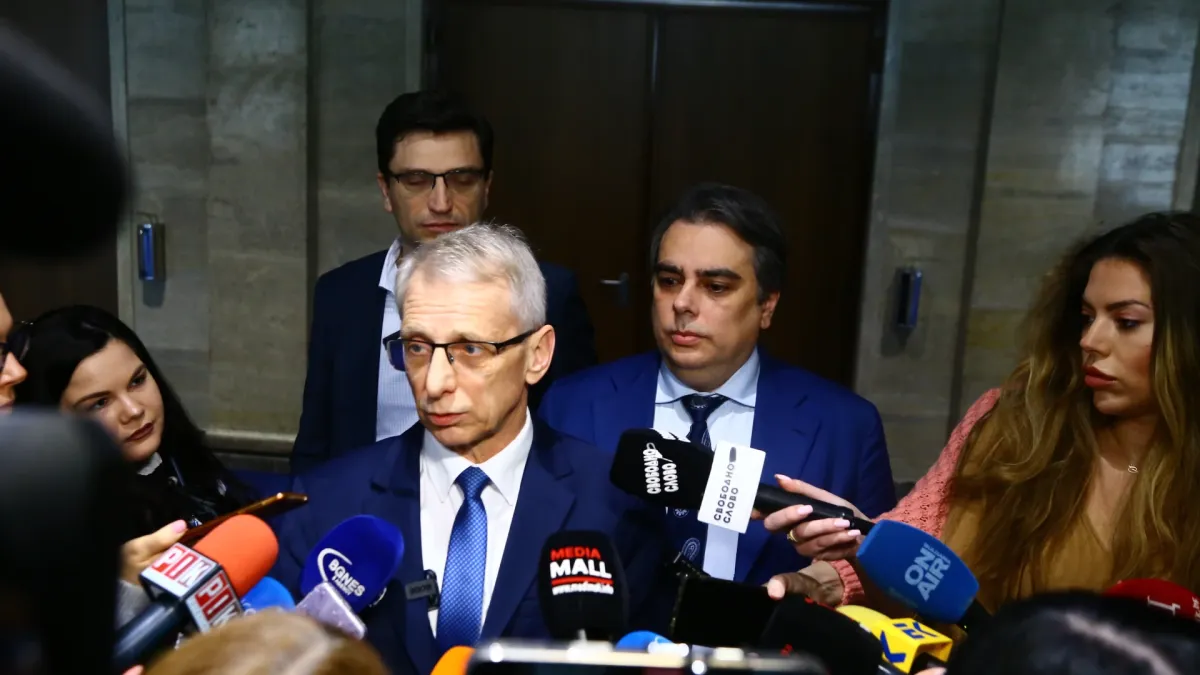 Не се спря! Денков плаши хората с обедняване и призна: Искаме да свалим правителството