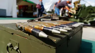 Анализ: Вярно ли е, че Русия произвежда снаряди 4 пъти по-бързо от цялото НАТО?