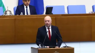 Първо в БЛИЦ! Желязков със спешна реакция, свиква извънредно съвещание заради...