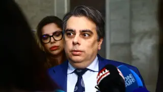 Лъсна поредна шашма на Асен Василев 