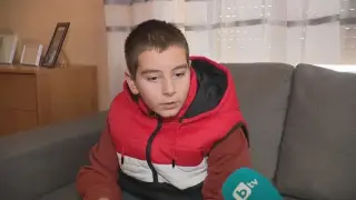 12-г. момче оцеля по чудо след операция на апендицит в Луковит ВИДЕО 