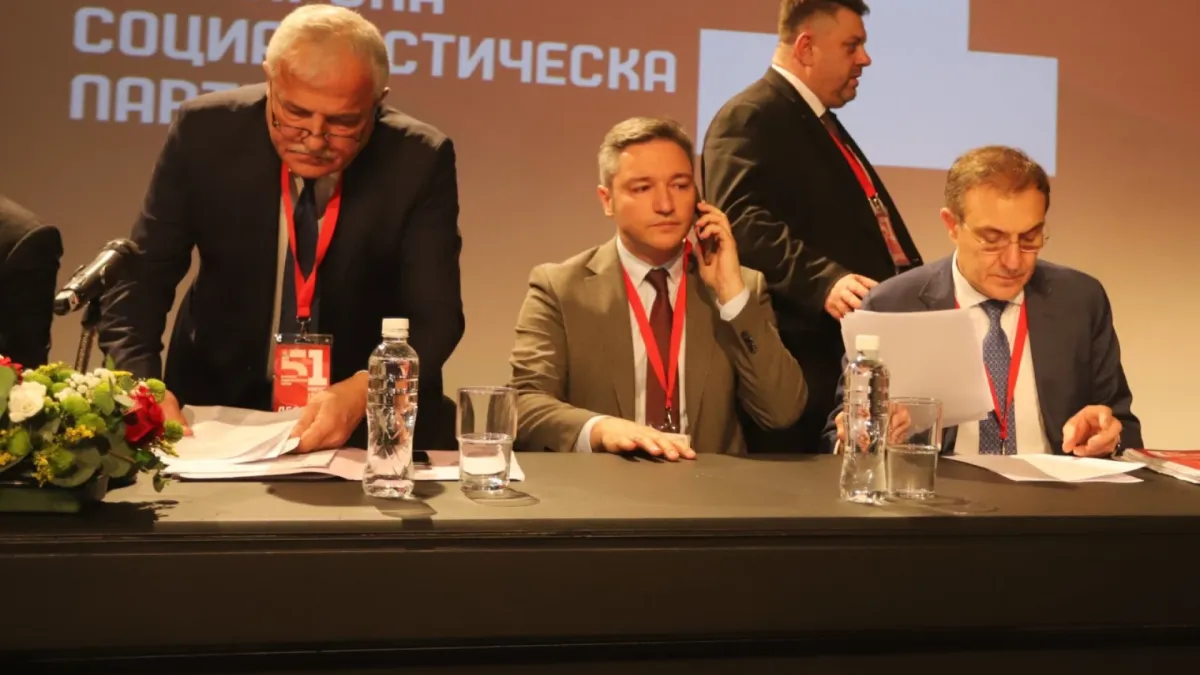 Първо в БЛИЦ! БСП с реакция след жълтия картон от Борисов! Пада ли кабинетът