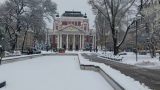 Парите свършиха: Театрите спират да работят!
