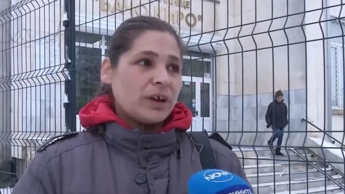 Шестокласник потроши лицето на осмокласничка в училище ВИДЕО