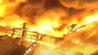 Голям пожар в завод за авиокосмическа техника в Пенсилвания ВИДЕО