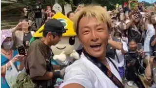 Японец прекоси повече от 6000 км, дърпайки рикша ВИДЕО