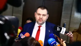 Пеевски: Киселова брани като кокошка АПС, „Възраждане“ са срам, фашисти БЛИЦ Live