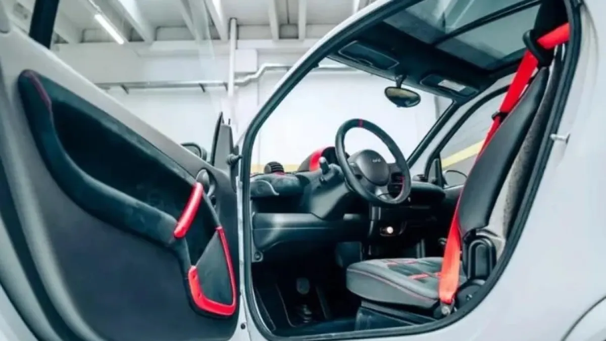 Представиха нов Smart ForTwo, който може да се кара и без книжка ВИДЕО