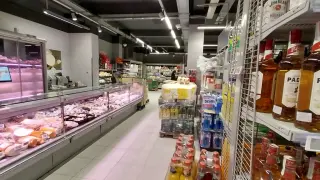 Бойкот ли? Вижте какво се случва по магазините СНИМКИ