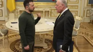 Пратеникът на Тръмп в Украйна се видя със Зеленски и направи нещо неочаквано ВИДЕО