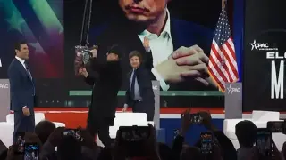 Президент дойде с моторна резачка на среща с Мъск ВИДЕО