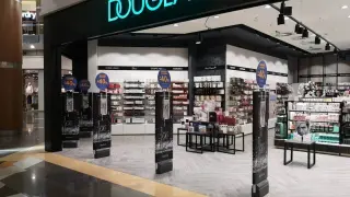 Неустоима оферта за парфюми точи банковата ни сметка