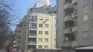 Извънредно! Огнен ад в жилищен квартал на София ВИДЕО
