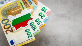 Ето какви банкноти ще получите от банкомат, когато започнем да теглим в евро