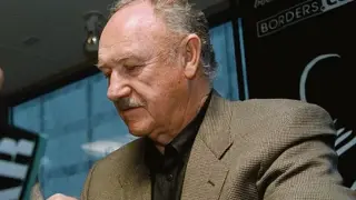 Легенда на Холивуд и жена му открити мъртви в дома им ВИДЕО