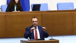 Регионалният министър на изслушване в НС за „Хемус" БЛИЦ Live