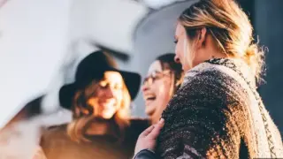 Шок! Полицай отива гол на работа и...