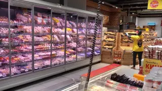 Сирене на промоция бръкна в джоба на клиентите на този хипермаркет - на етикета едно, а на касата...