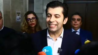 Николай Делчев: Говоренето на Петков е връх на простотията 
