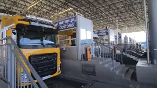 Митничари на Капитан Андреево предотвратиха масов секс СНИМКИ