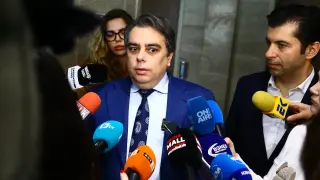 Асен Василев се пусна в Тик-Ток, направиха го на 2 стотинки 