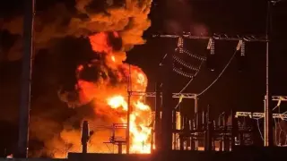 Атаки с дронове по тъмно: Русия удари сграда в Харков, а ВСУ порази нефтен завод ВИДЕО