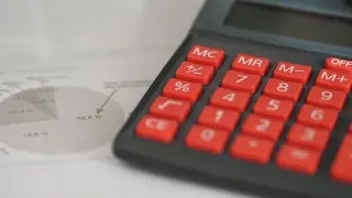 С какво се занимава Комисията за финансов надзор?